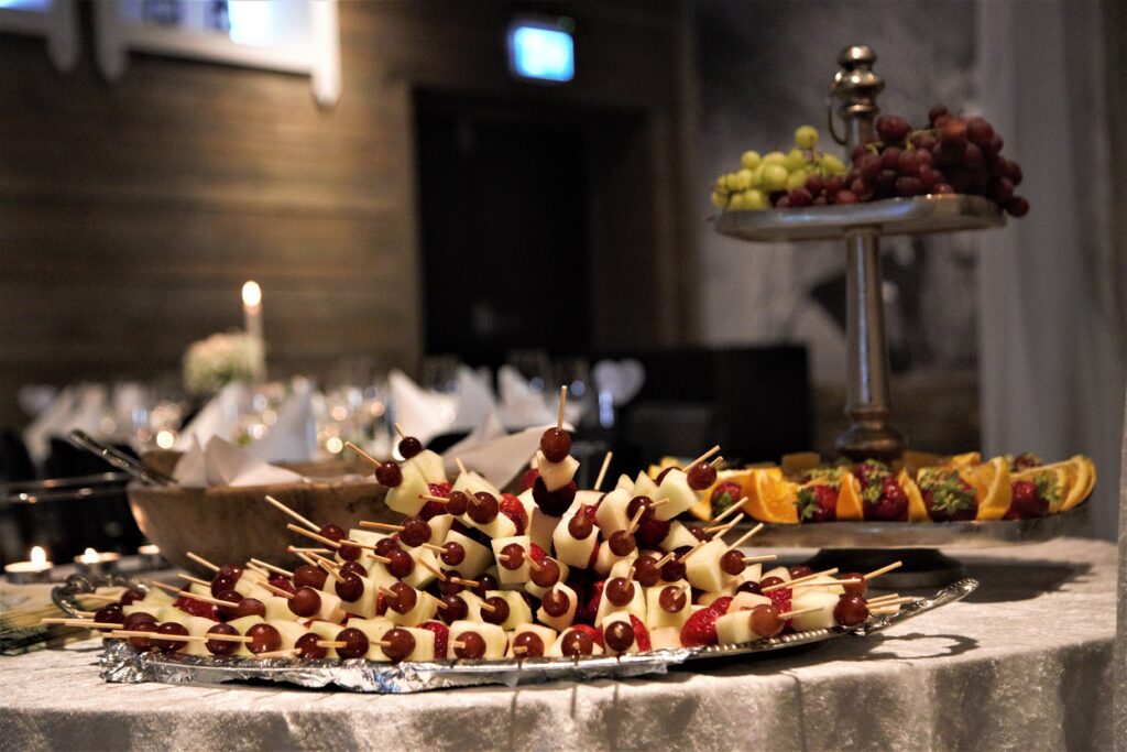 dessertbord til bryllup på søberg gård