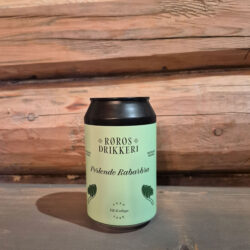 Perlende Rabarbra fra Røros Mineralvannfabrikk