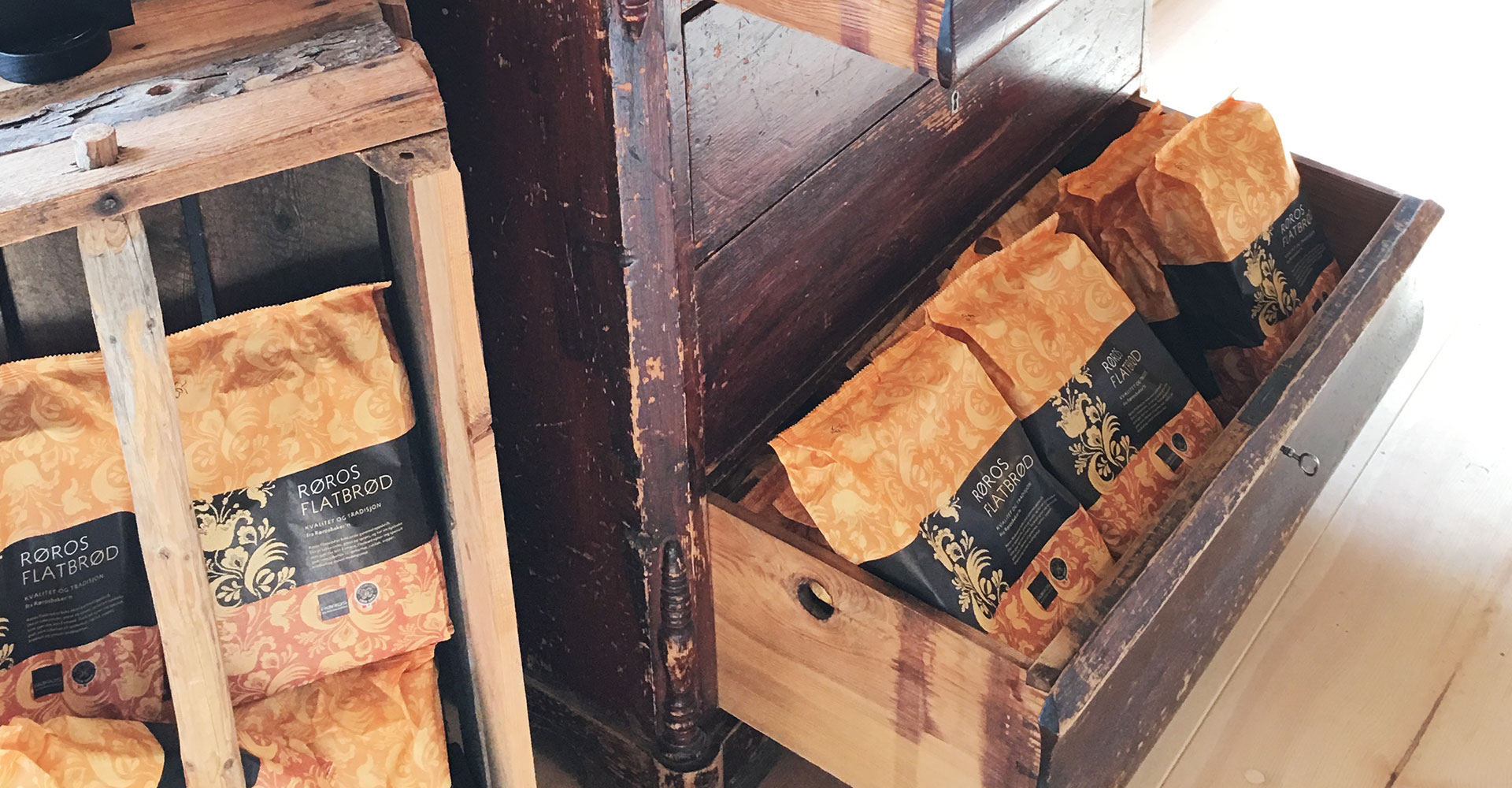 Flattbrød fra Rørosbakern til salgs på Søberg gård