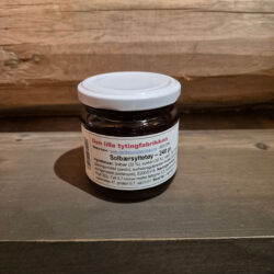 Solbærsyltetøy  fra Den lille tytingfabrikken